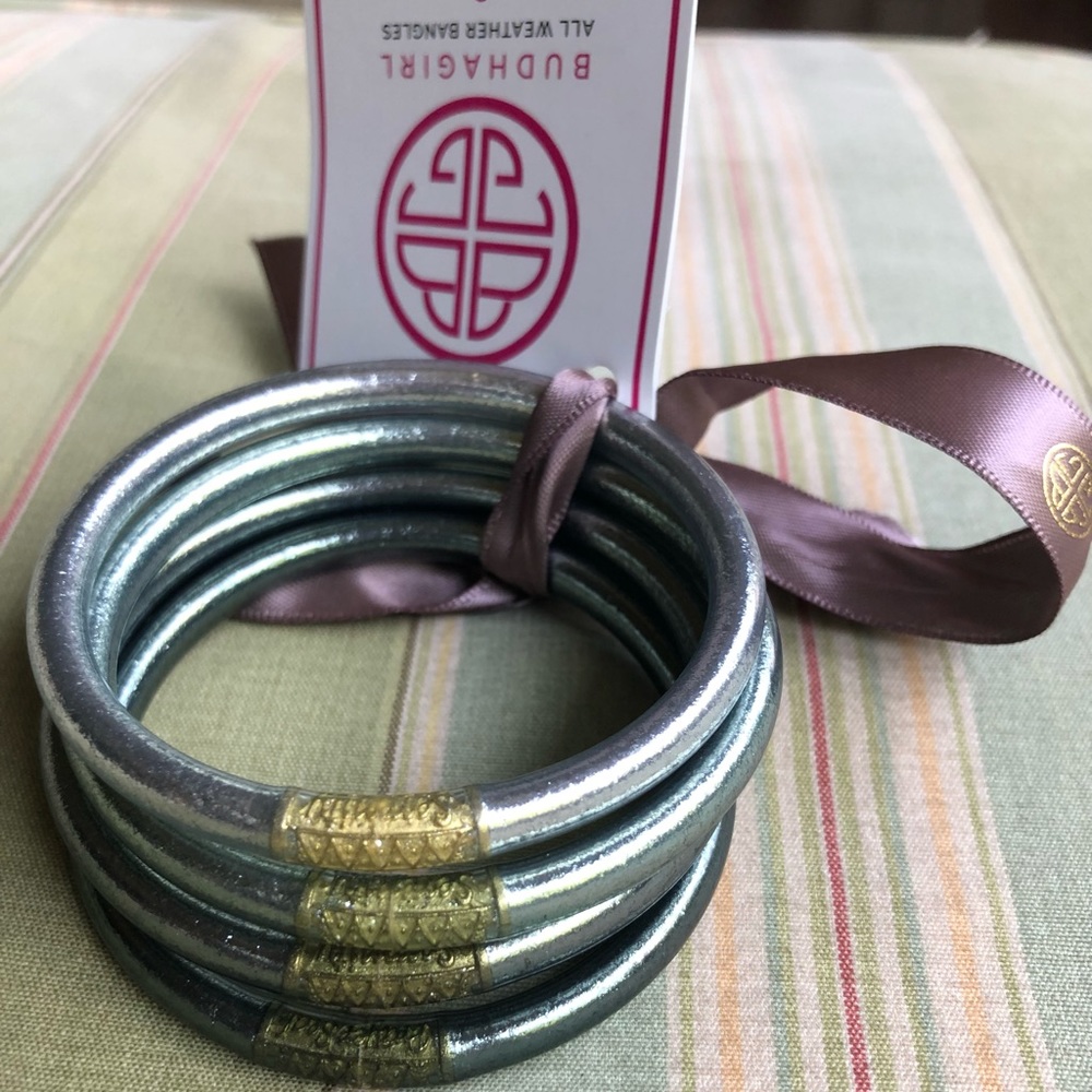 Budha Girl NWT Authentic Moon🌙All Weather Bangles Size Small✨set of four✨✨✨✨